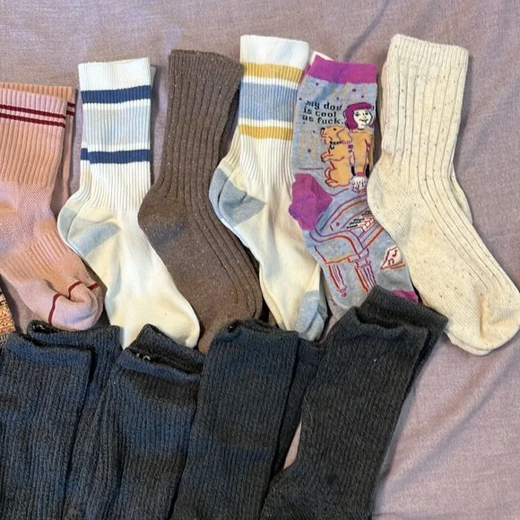 Assorted Socks Bundle- 16 pairs - Picture 3 of 5